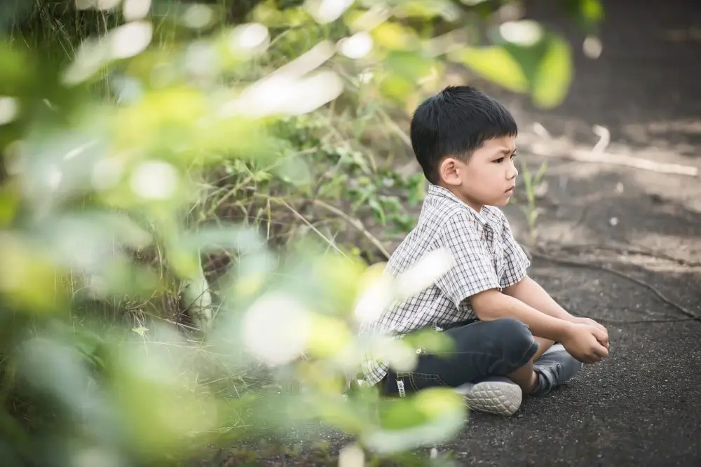 Những Thách Thức Khi Nuôi Dạy Con Trai Tự Kỷ Và Cách Giải Quyết