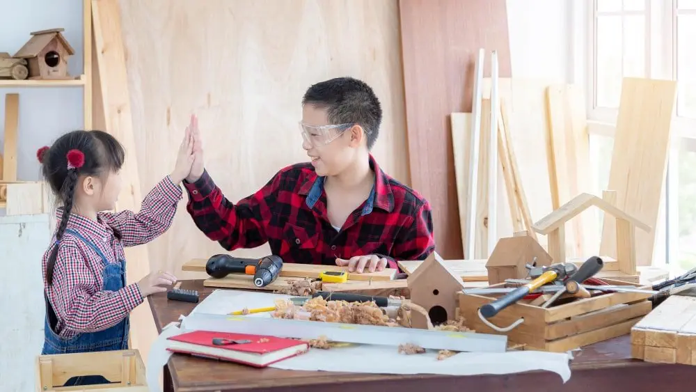 Làm Thế Nào Để Giúp Trẻ Tự Kỷ Tham Gia Các Hoạt Động Xã Hội