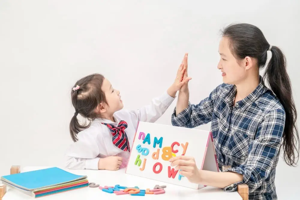 Cách Giúp Trẻ Tự Kỷ Phát Triển Kỹ Năng Tự Lập