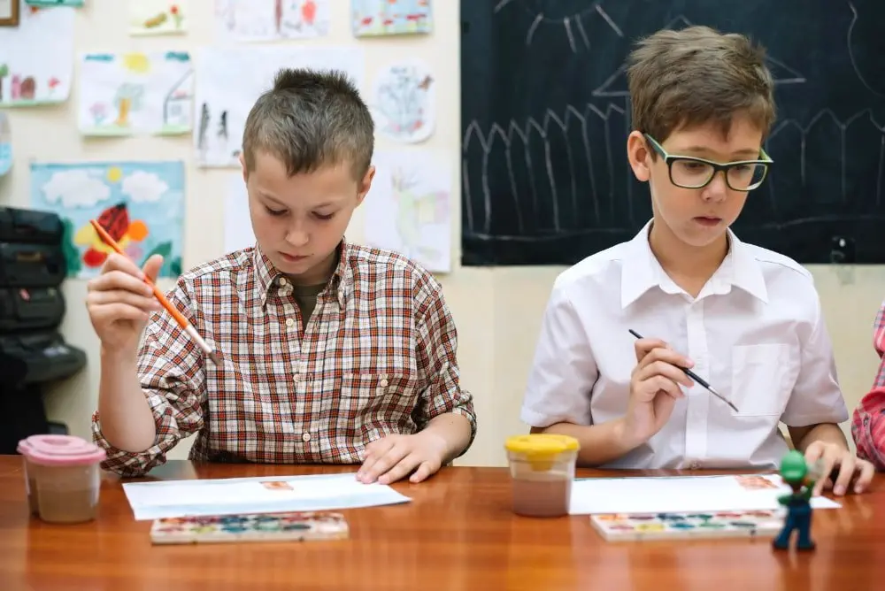 Những Lợi Ích Không Ngờ Từ Công Việc Cho Trẻ Tự Kỷ: Con Đường Phát Triển và Tự Tin