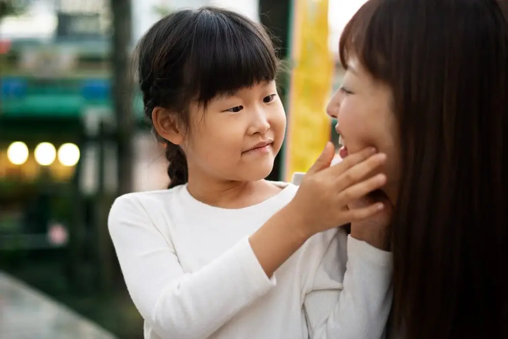 Cách Tạo Môi Trường Gia Đình Hòa Hợp Cho Trẻ Tự Kỷ