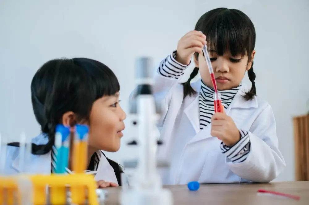 Những Sai Lầm Thường Gặp Khi Hướng Nghiệp Cho Trẻ Tự Kỷ
