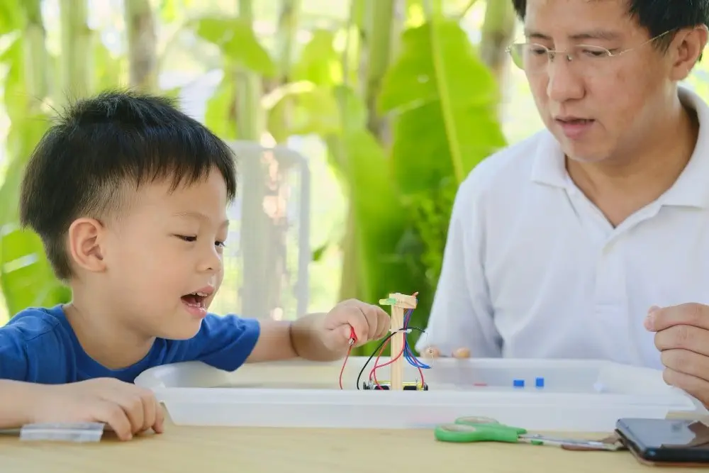 Tại Sao Can Thiệp Sớm Quan Trọng Đối Với Trẻ Tự Kỷ
