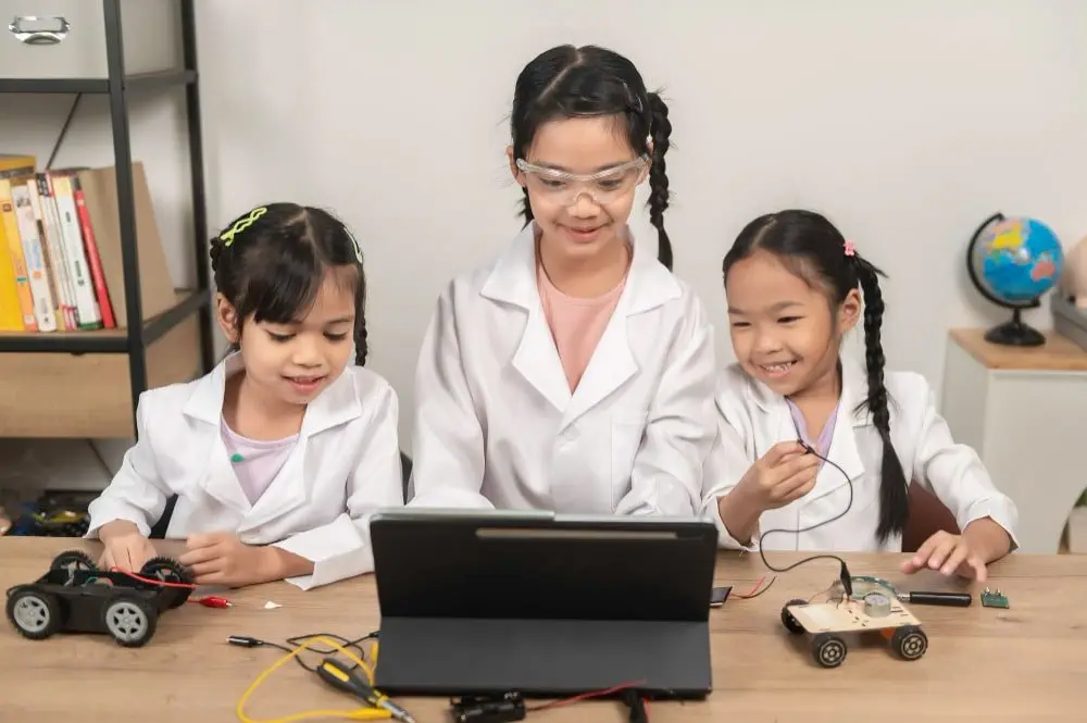 Các Hoạt Động Tương Tác Xã Hội Phù Hợp Cho Trẻ Tự Kỷ