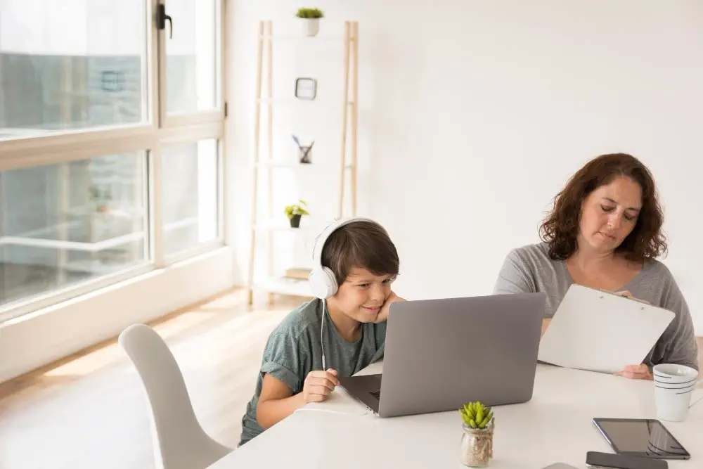 Những Ngành Nghề Nghệ Thuật Phù Hợp Cho Trẻ Tự Kỷ