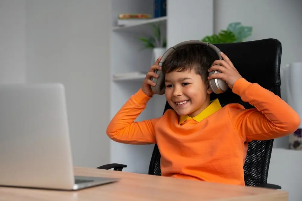 Cách Trẻ Tự Kỷ Có Thể Tự Quản Lý Trong Công Việc