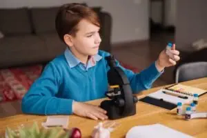 Những Kỹ Năng Cần Thiết Để Trẻ Tự Kỷ Thành Công Trong Công Việc