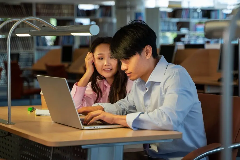 Những Thách Thức Trong Việc Lựa Chọn Công Việc Cho Trẻ Tự Kỷ: Phân Tích Sâu & Giải Pháp Thực Tiễn